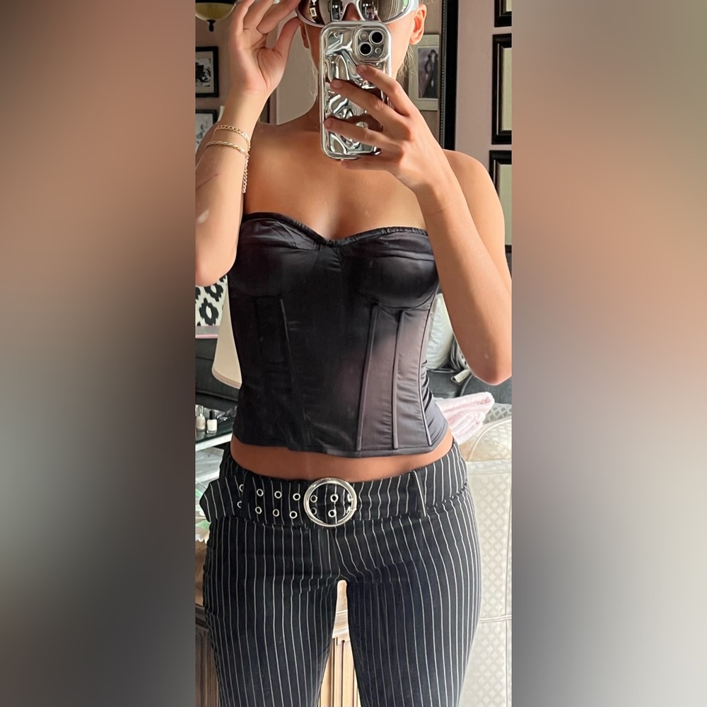 Basic black corset top🖤